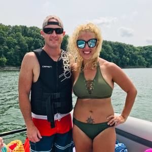 Meet your Posher, Liz